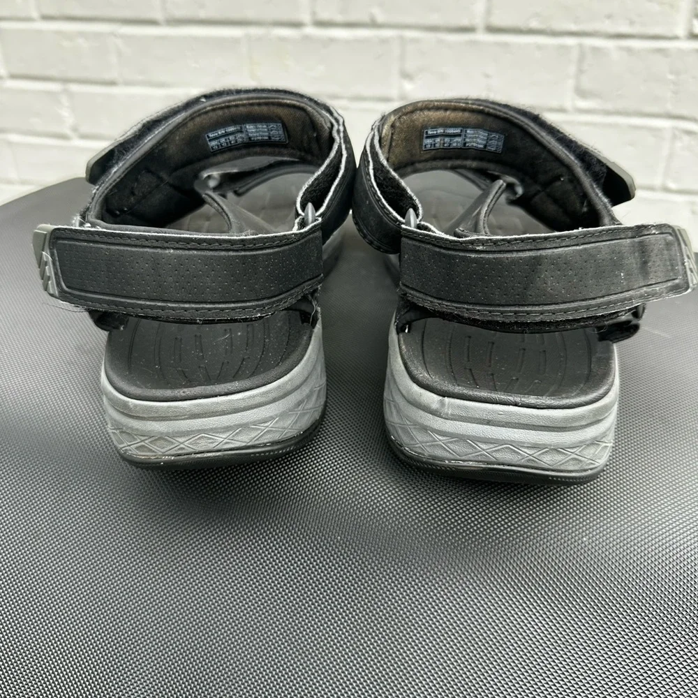 Teva Men’s Black Strata Universal Hiking Sandals Size 13 Pre-owned Item 1099445